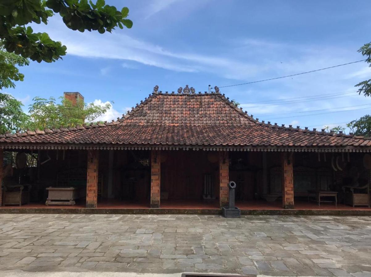 Legiyem Homestay Yogyakarta Exterior photo