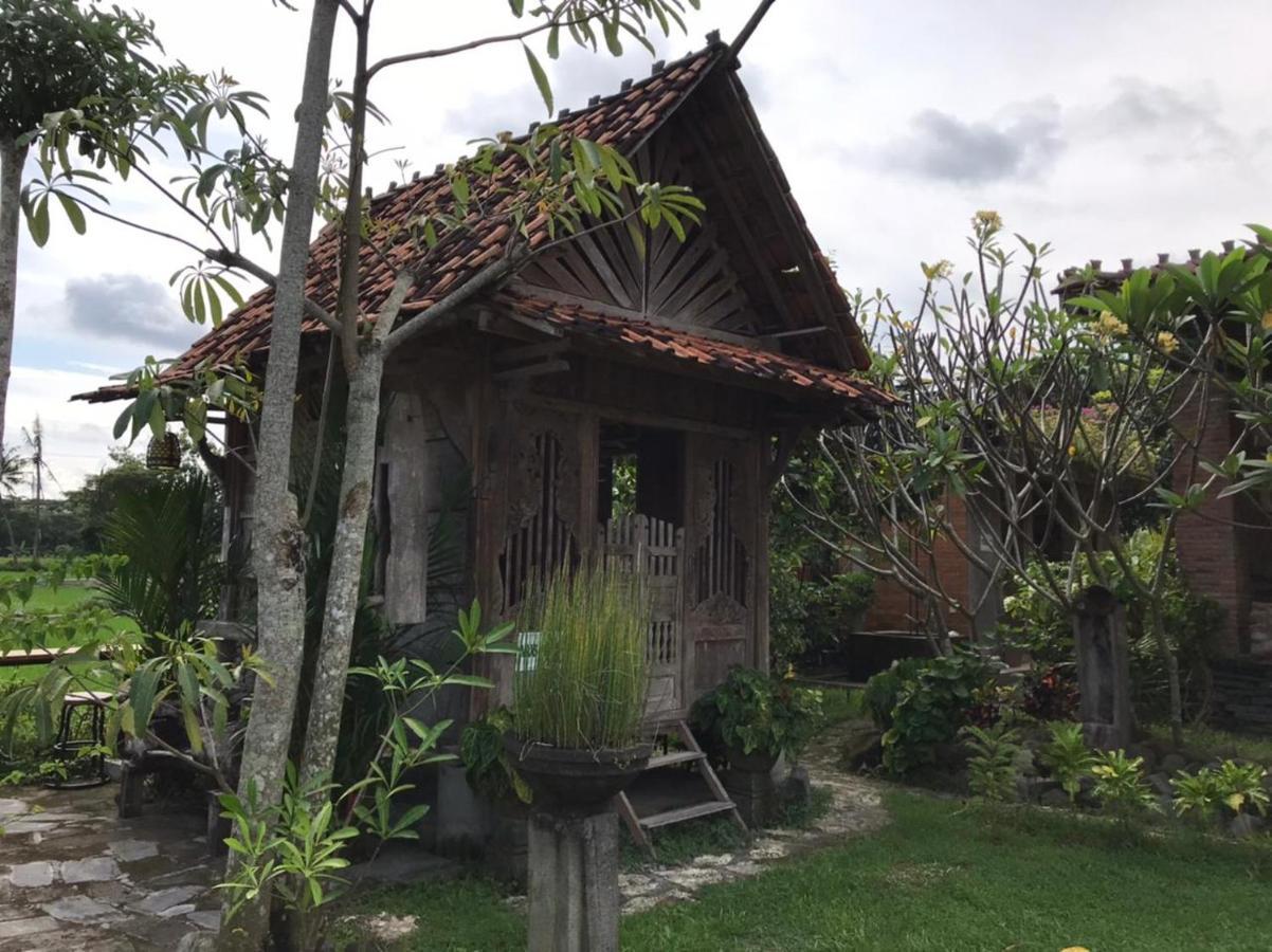 Legiyem Homestay Yogyakarta Exterior photo