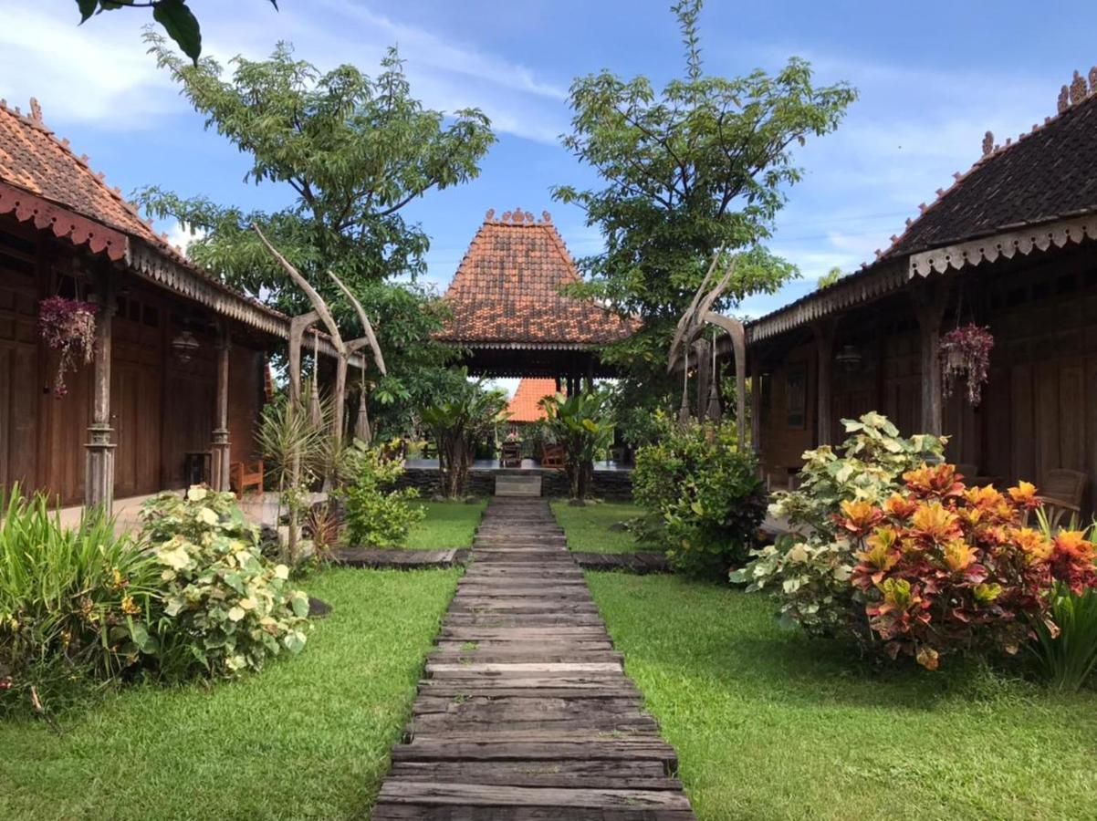 Legiyem Homestay Yogyakarta Exterior photo