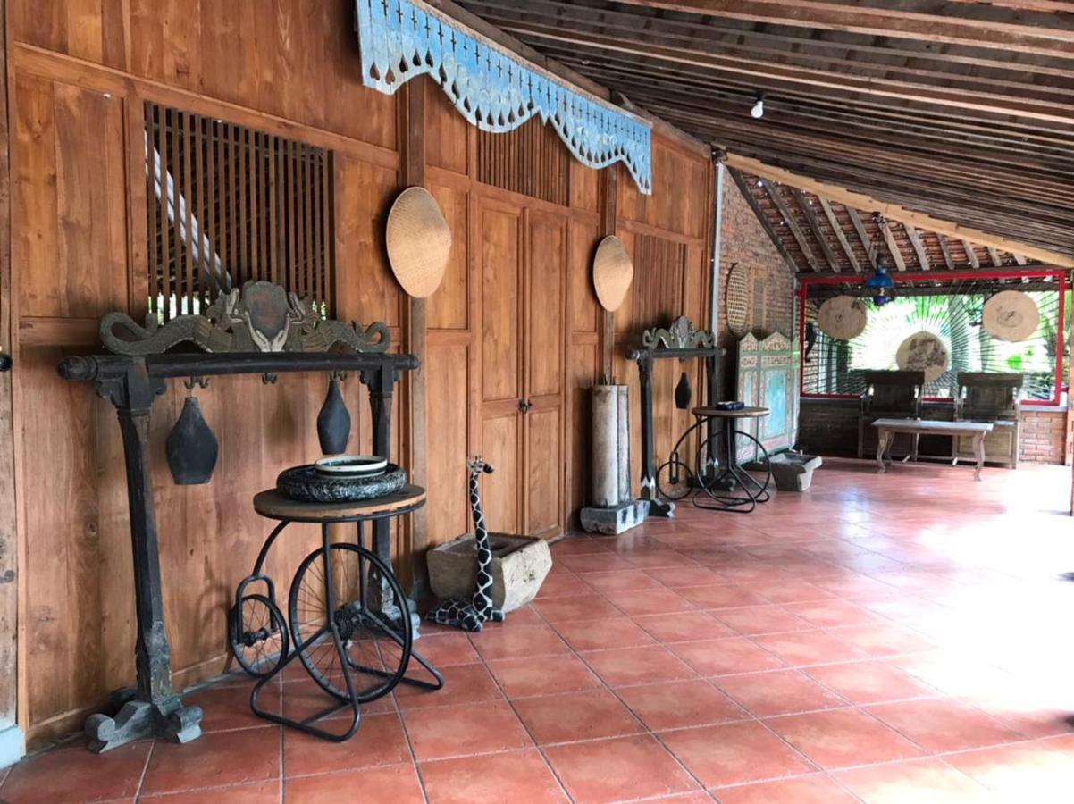 Legiyem Homestay Yogyakarta Exterior photo