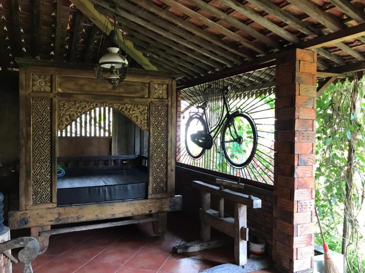 Legiyem Homestay Yogyakarta Exterior photo