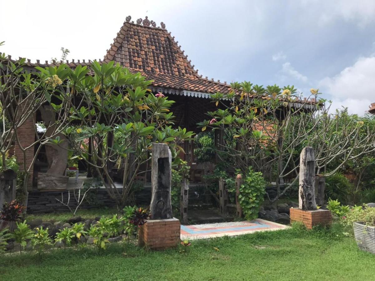 Legiyem Homestay Yogyakarta Exterior photo