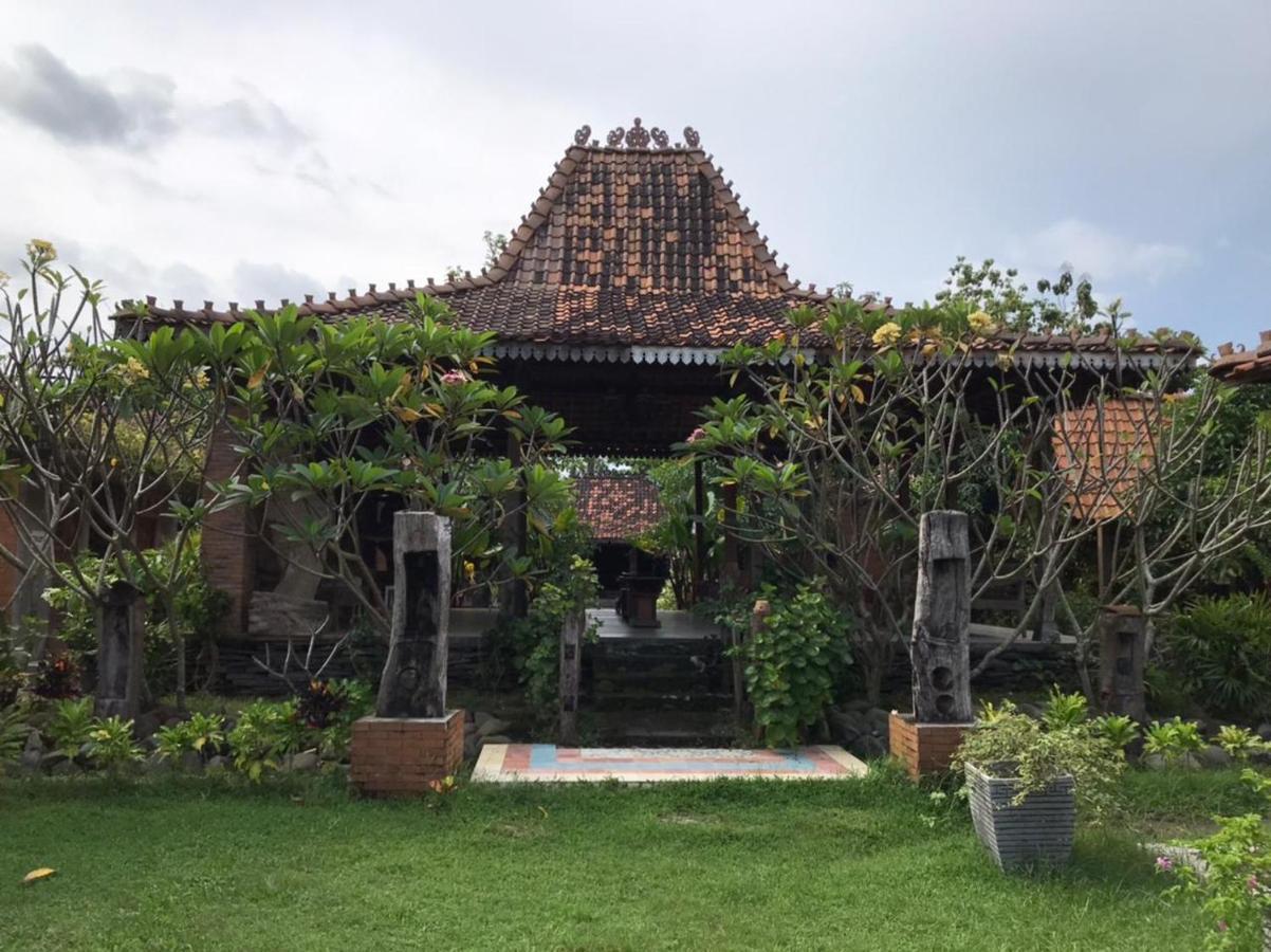 Legiyem Homestay Yogyakarta Exterior photo